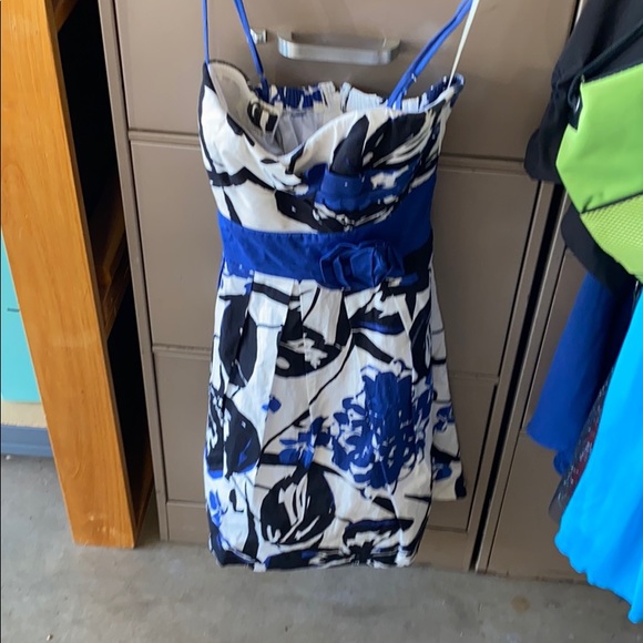 Summer dress - Picture 1 of 6